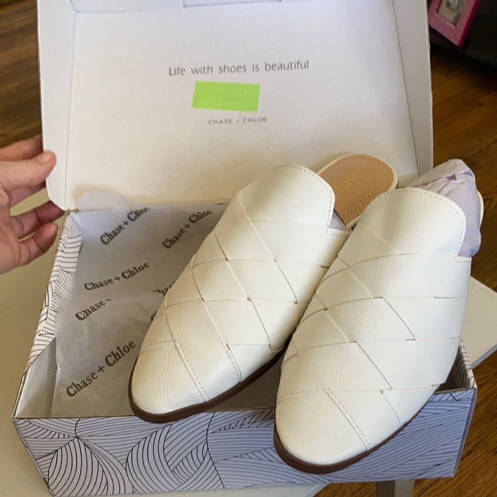 Chase & Chloe Woven Mule Size 6
